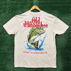 Old Milwaukee Beer It Doesn't Get Any Better Than This T-Shirt Size Extra Large